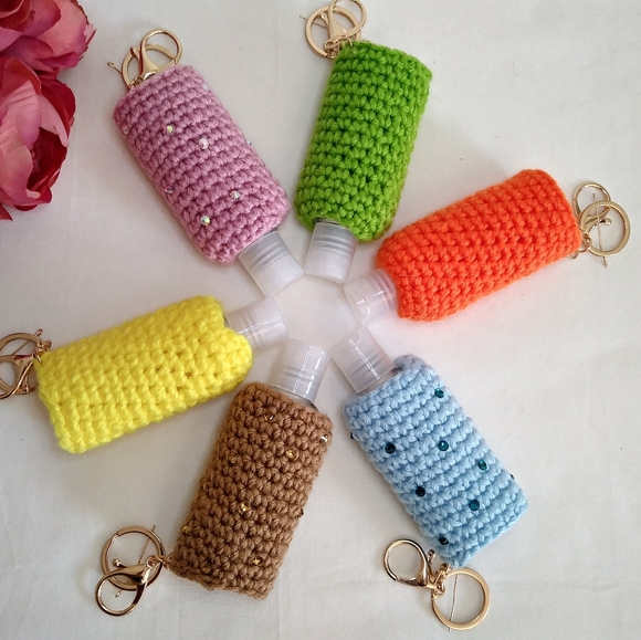 Crochet handsanitizer holder. body lotion keychain